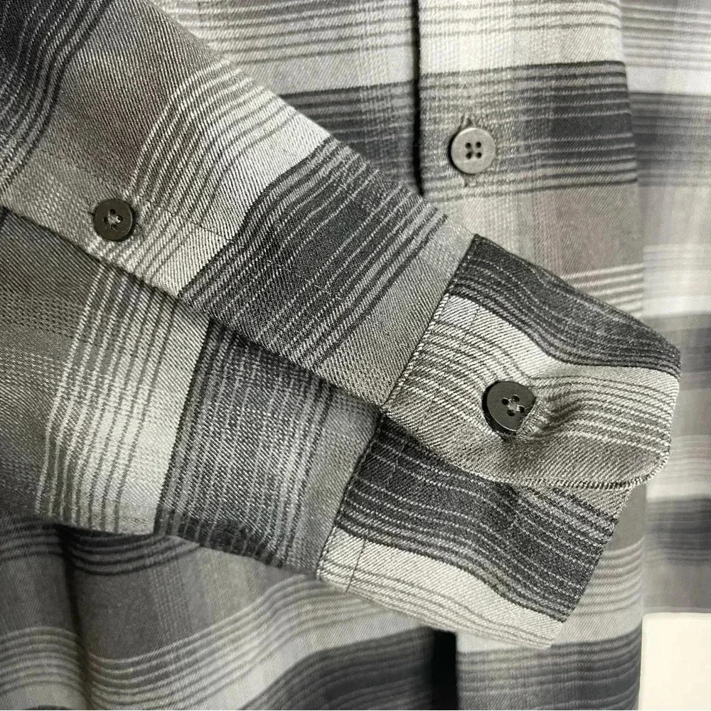 Lululemon Long Sleeve Shirt Masons Peak Flannel Gray Size Small Button Down - Picture 5 of 7